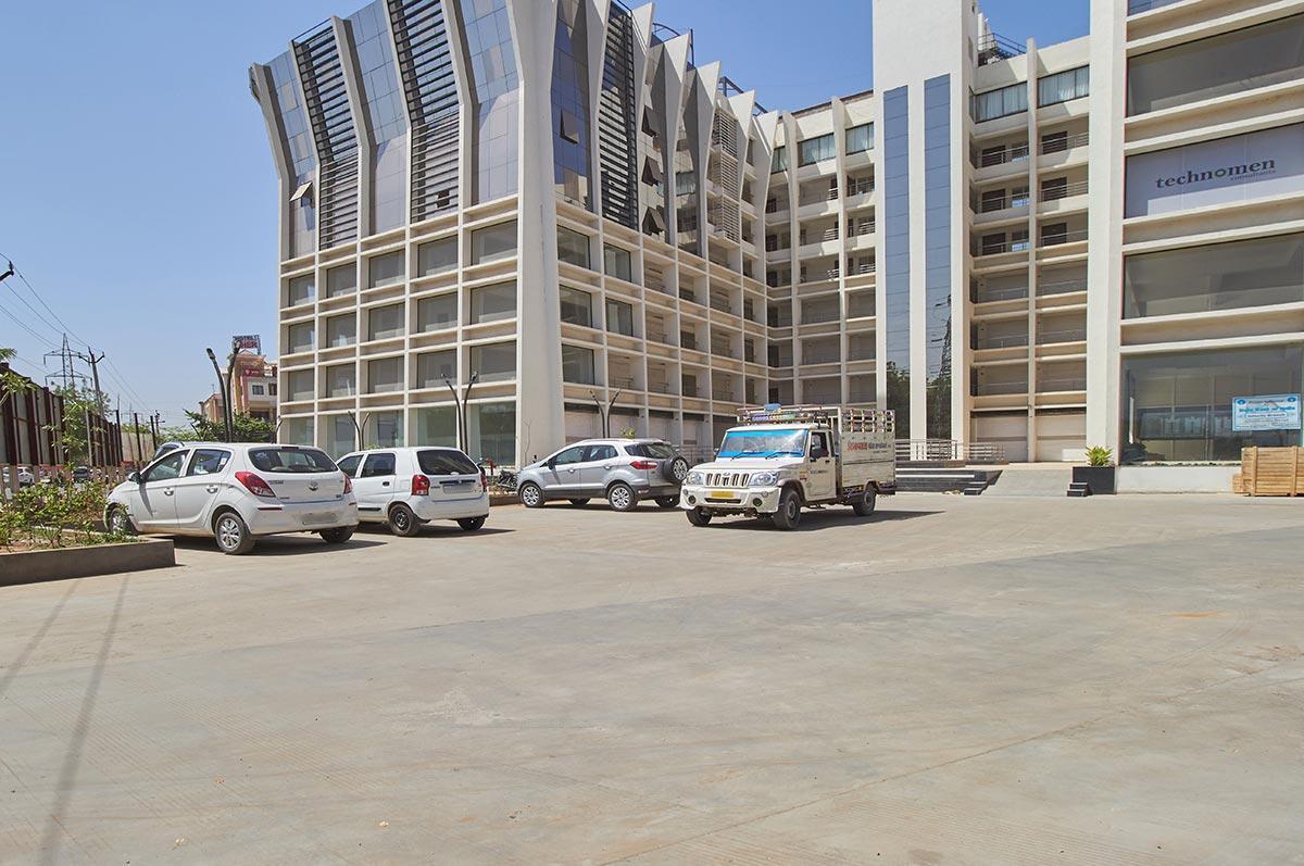 7 Wonders Hotel Gandhinagar Eksteriør bilde