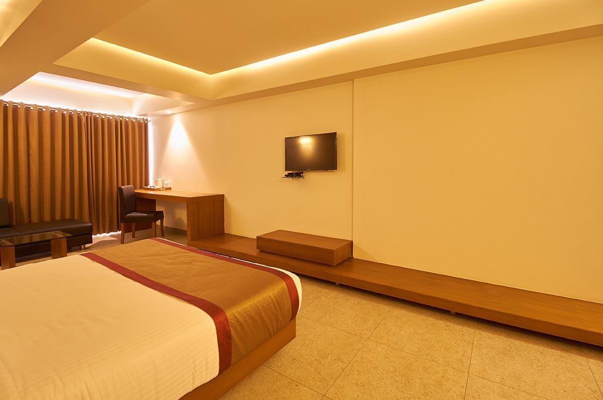 7 Wonders Hotel Gandhinagar Eksteriør bilde