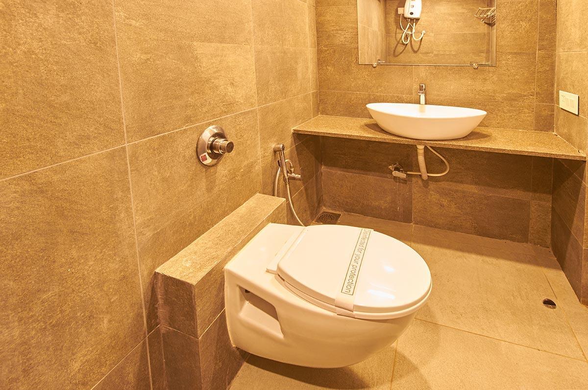 7 Wonders Hotel Gandhinagar Eksteriør bilde