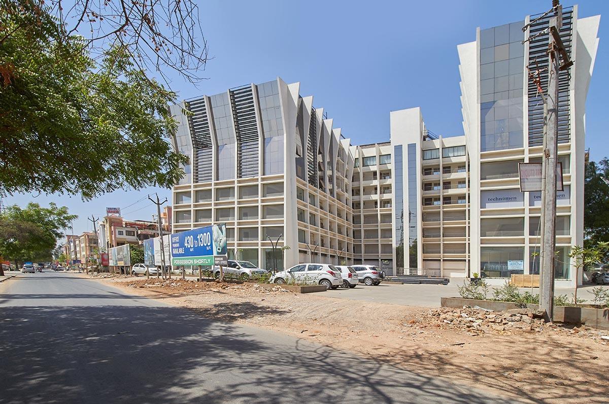 7 Wonders Hotel Gandhinagar Eksteriør bilde
